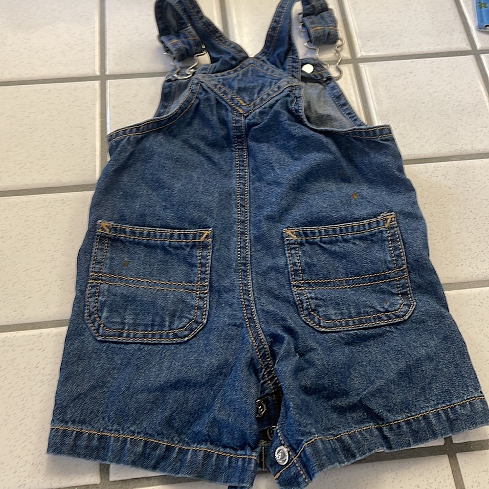 Carter’s 9 months boys one piece. - Picture 2 of 2